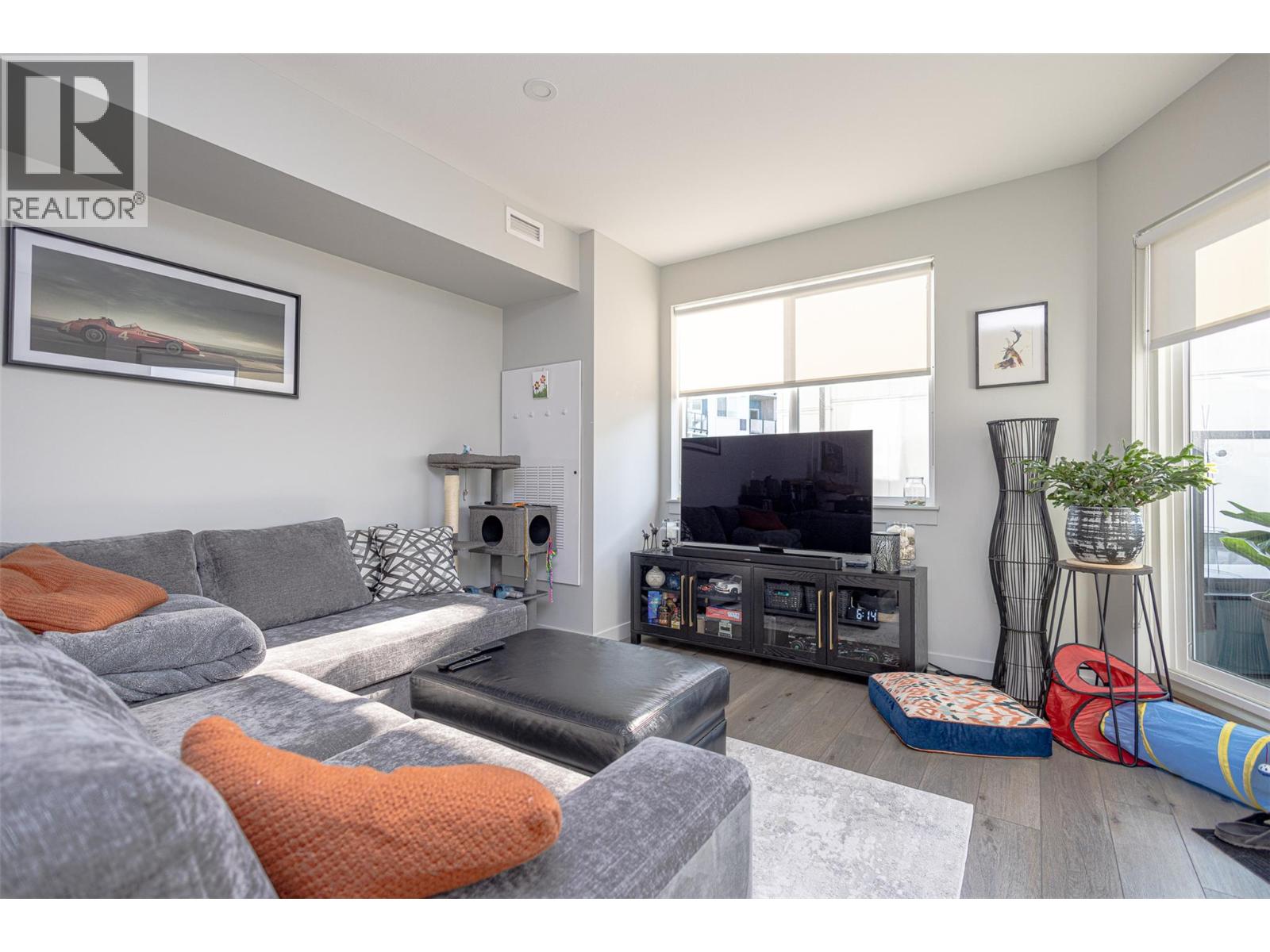 3630 Mission Springs Drive Unit# 306, kelowna, British Columbia