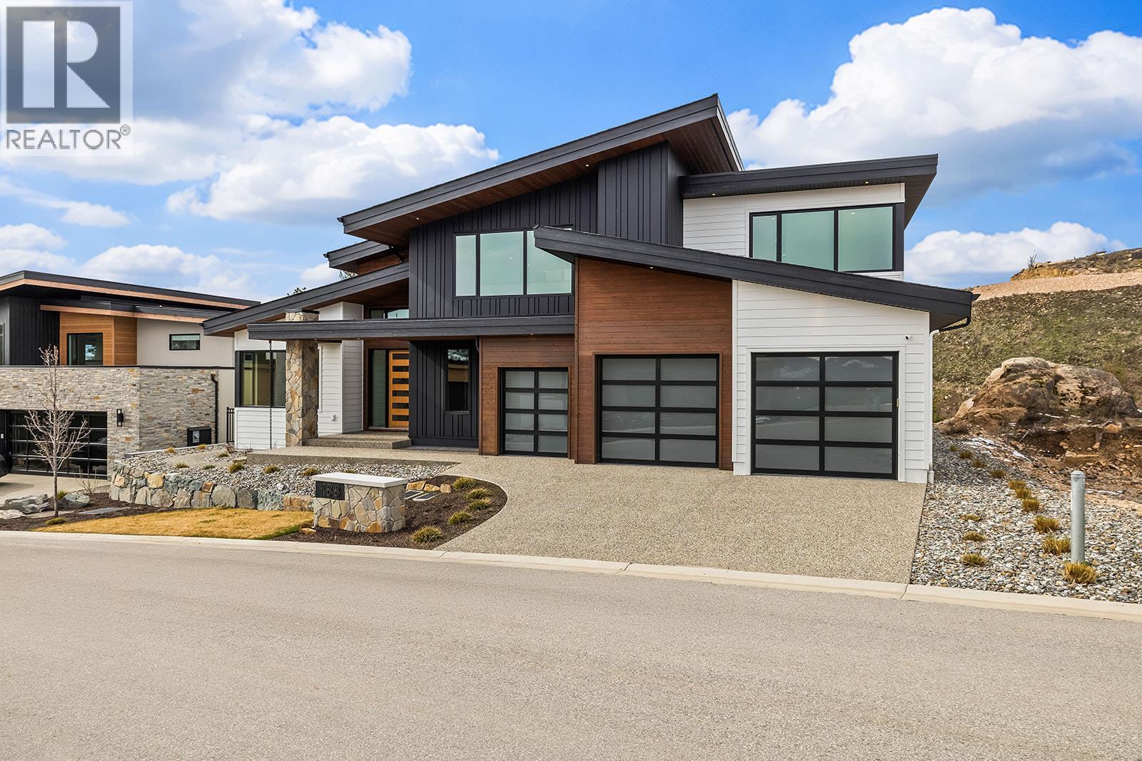 188 Wildsong Crescent, Vernon, British Columbia  V1H 2K3 - Photo 3 - 10379503
