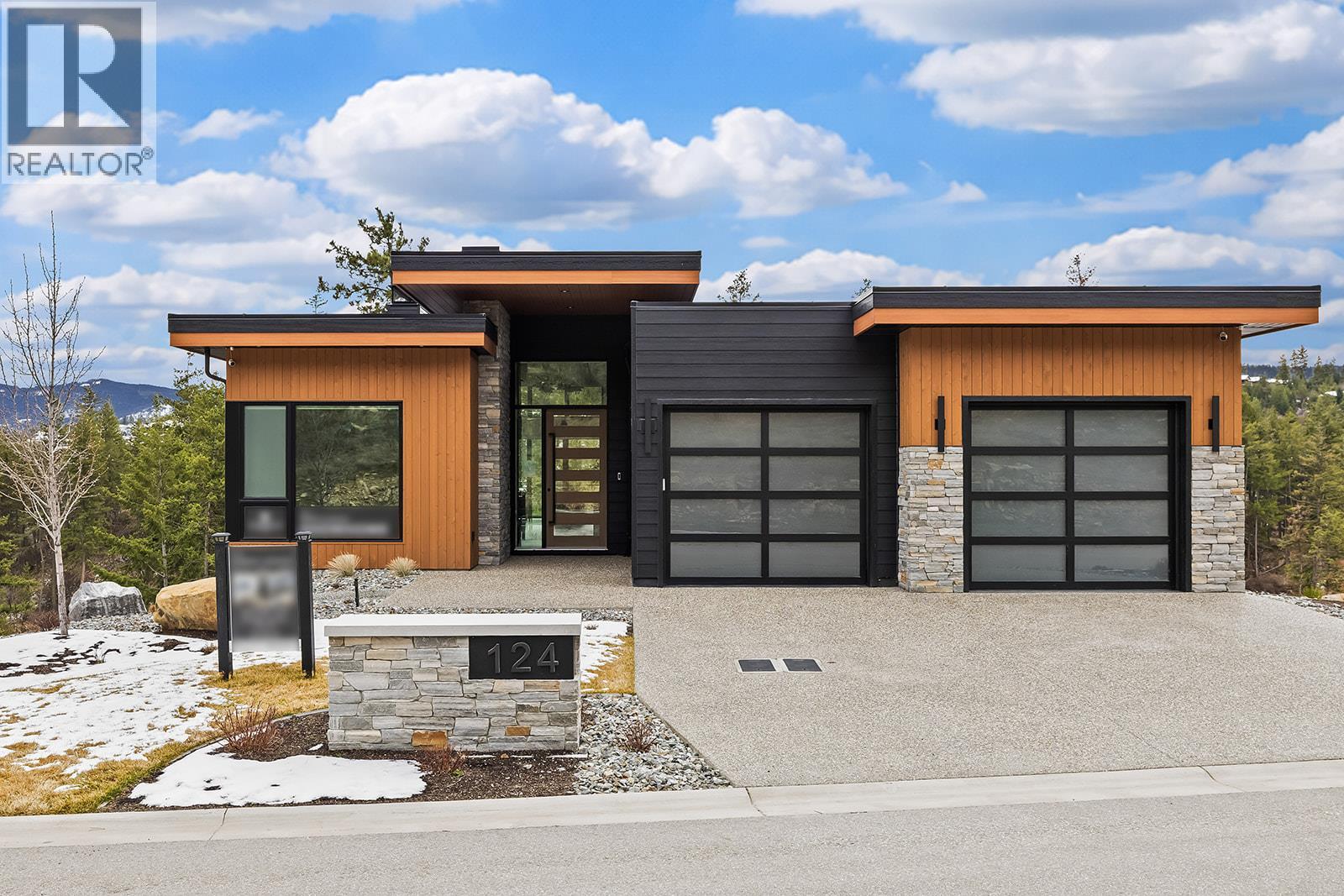 124 Wildsong Crescent, Vernon, British Columbia  V1H 0A8 - Photo 2 - 10379501