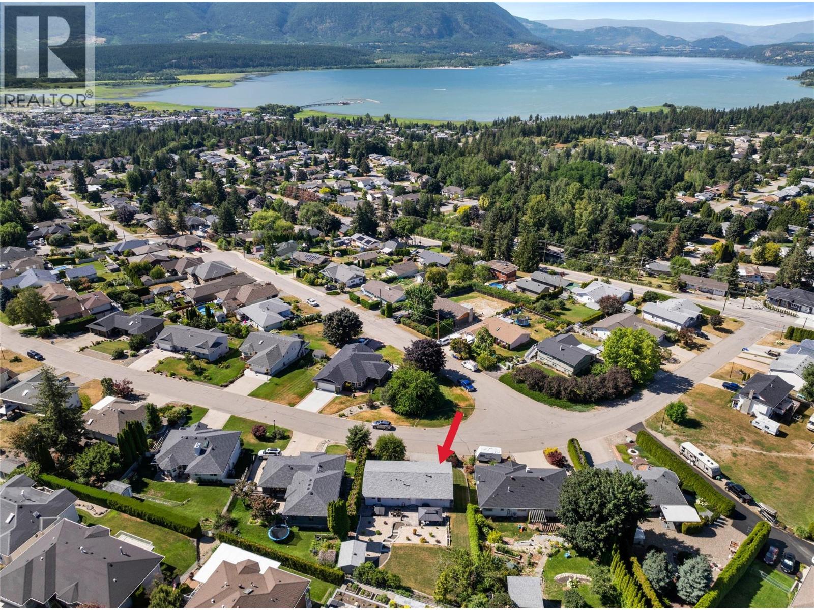 2250 3 Avenue Se, Salmon Arm, British Columbia  V1E 1K1 - Photo 4 - 10379451