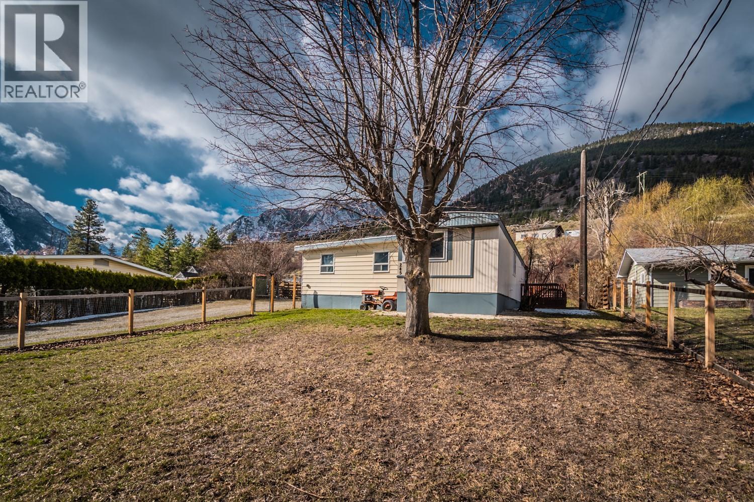 245 Mcewen Road, Lillooet, British Columbia  V0K 1V0 - Photo 20 - 10379529