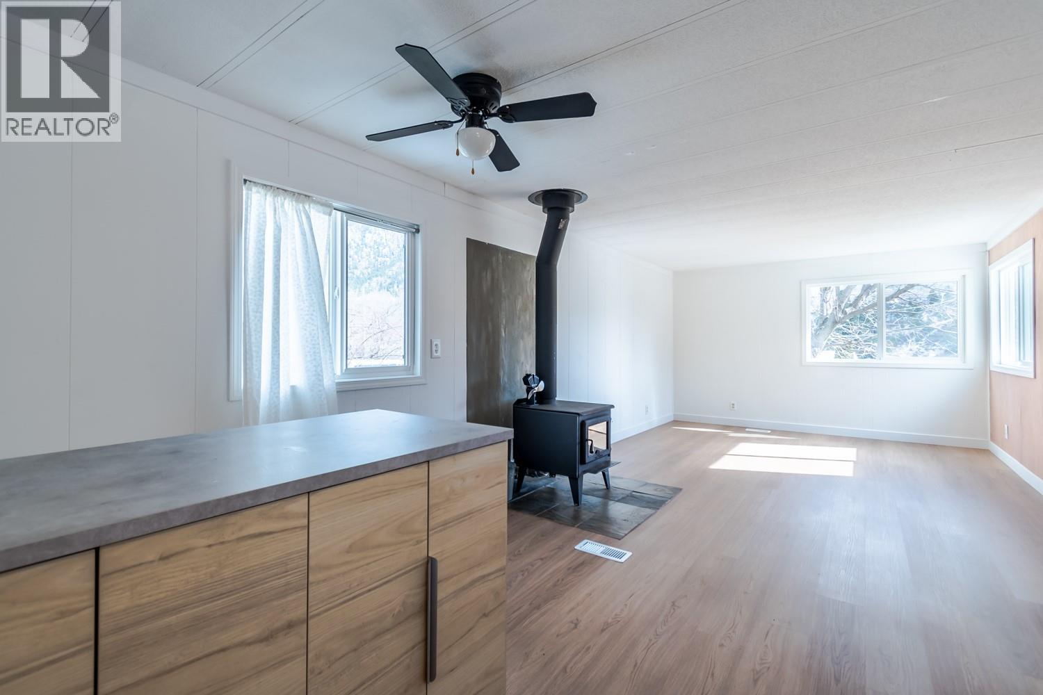 245 Mcewen Road, Lillooet, British Columbia  V0K 1V0 - Photo 4 - 10379529