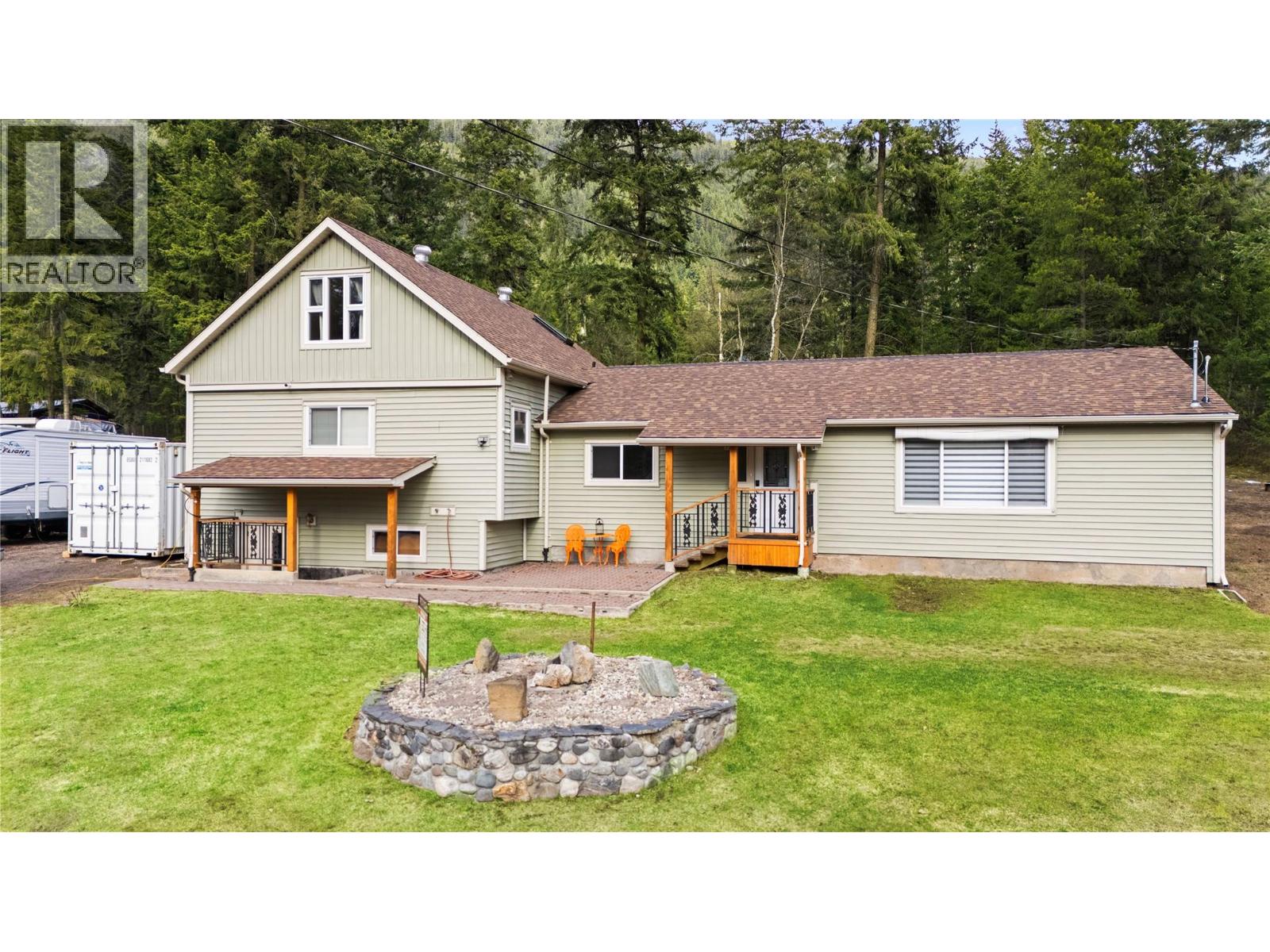 112 WALKER Road, clearwater, British Columbia