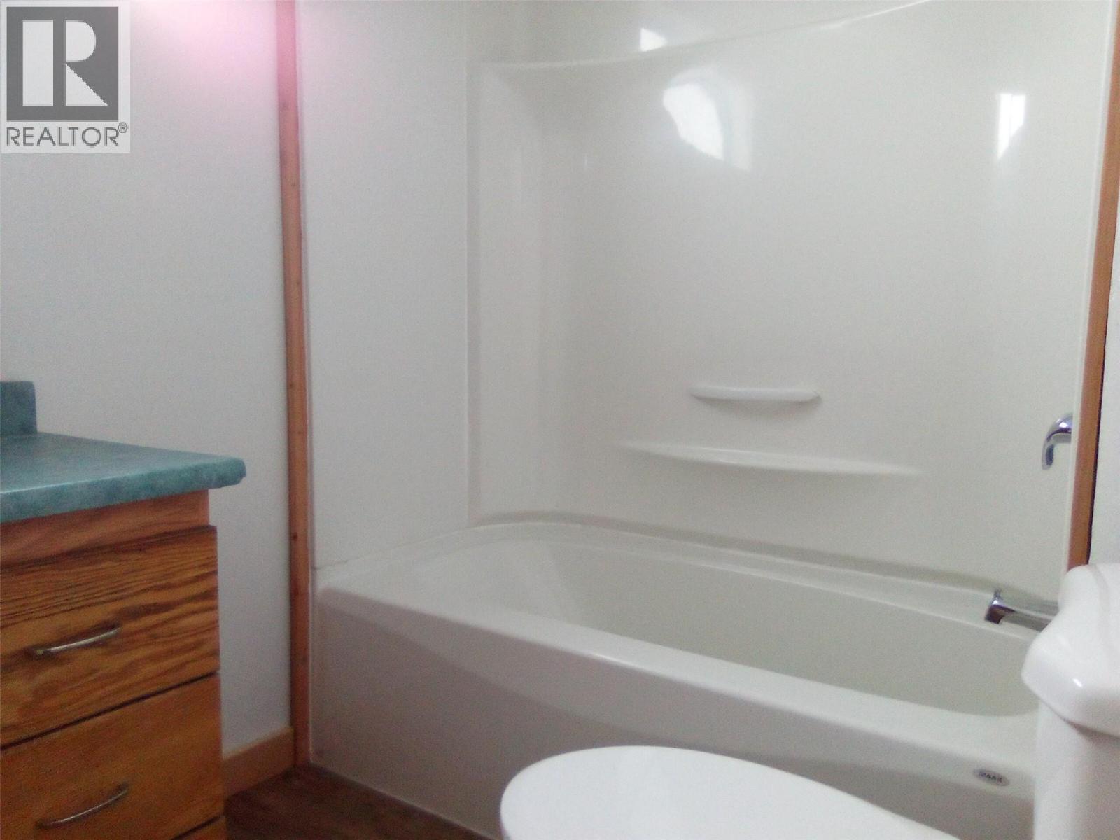 1672 Douglas Street, Merritt, British Columbia  V1K 1E2 - Photo 8 - 10379587