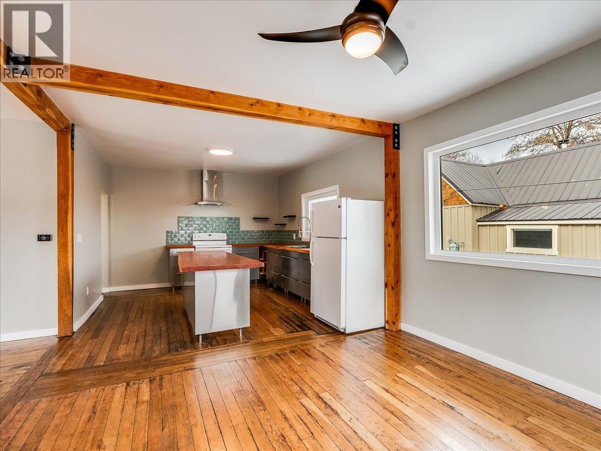 2043 Park Street, Rossland, British Columbia  V0G 1Y0 - Photo 23 - 10379188