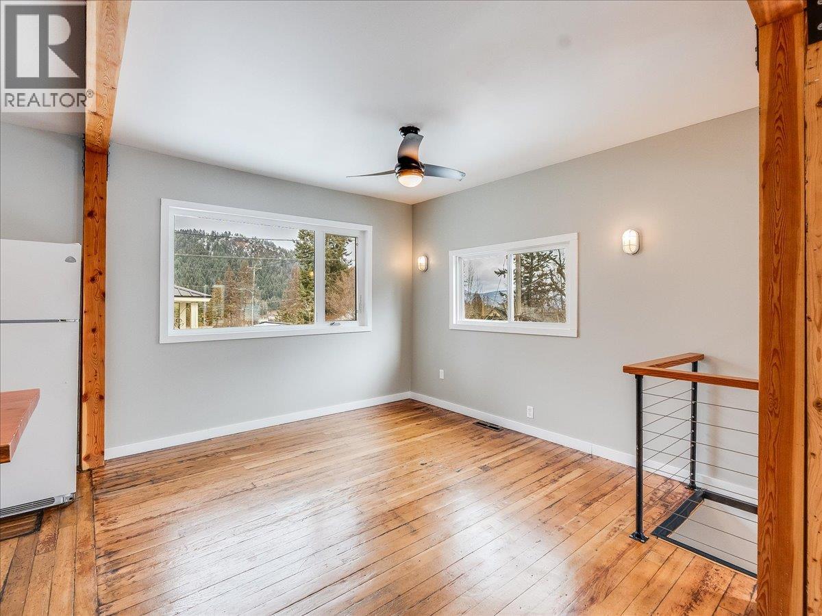 2043 Park Street, Rossland, British Columbia  V0G 1Y0 - Photo 28 - 10379188