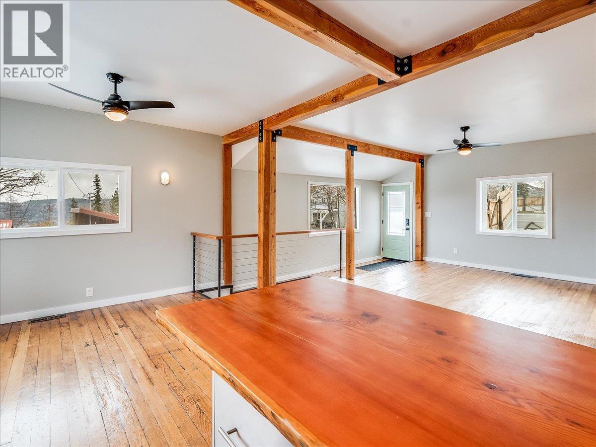 2043 Park Street, Rossland, British Columbia  V0G 1Y0 - Photo 34 - 10379188