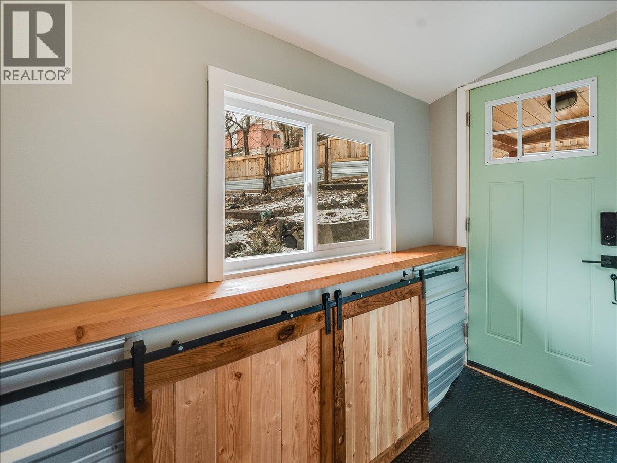 2043 Park Street, Rossland, British Columbia  V0G 1Y0 - Photo 35 - 10379188