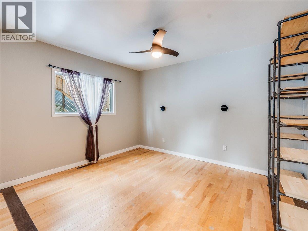2043 Park Street, Rossland, British Columbia  V0G 1Y0 - Photo 39 - 10379188