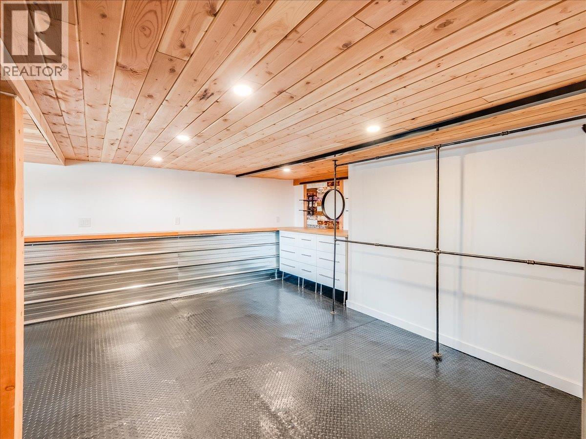 2043 Park Street, Rossland, British Columbia  V0G 1Y0 - Photo 43 - 10379188
