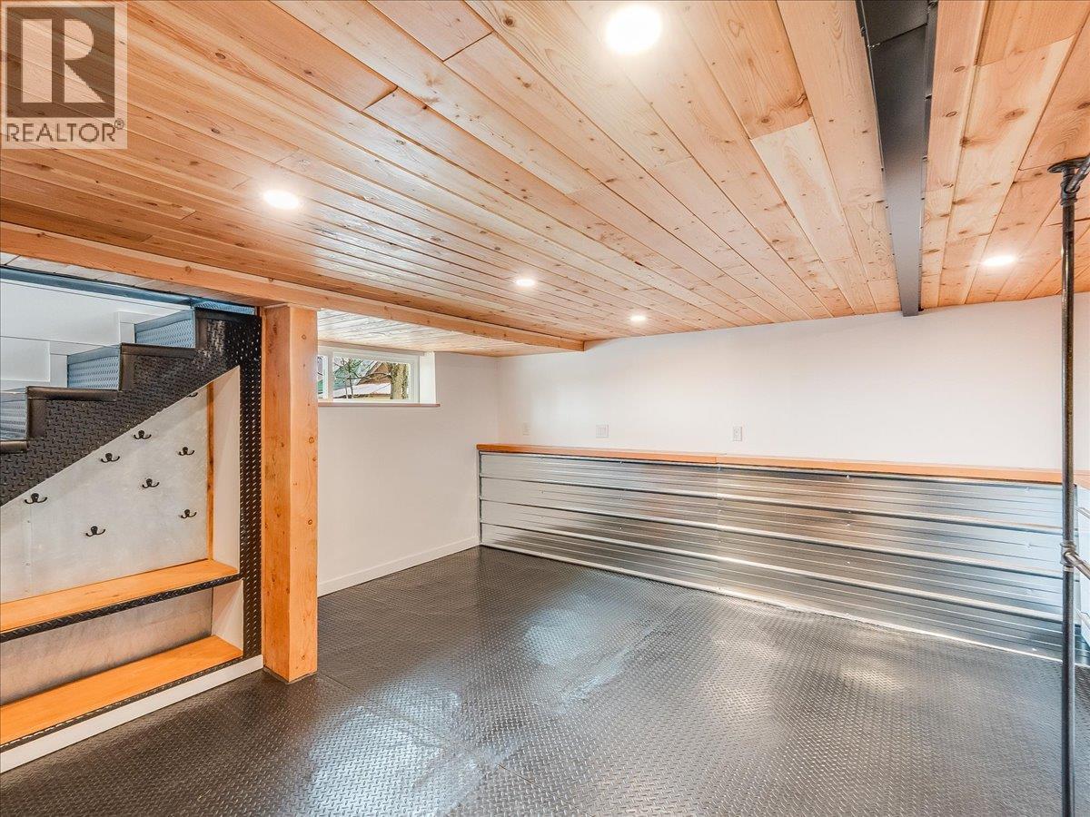 2043 Park Street, Rossland, British Columbia  V0G 1Y0 - Photo 44 - 10379188