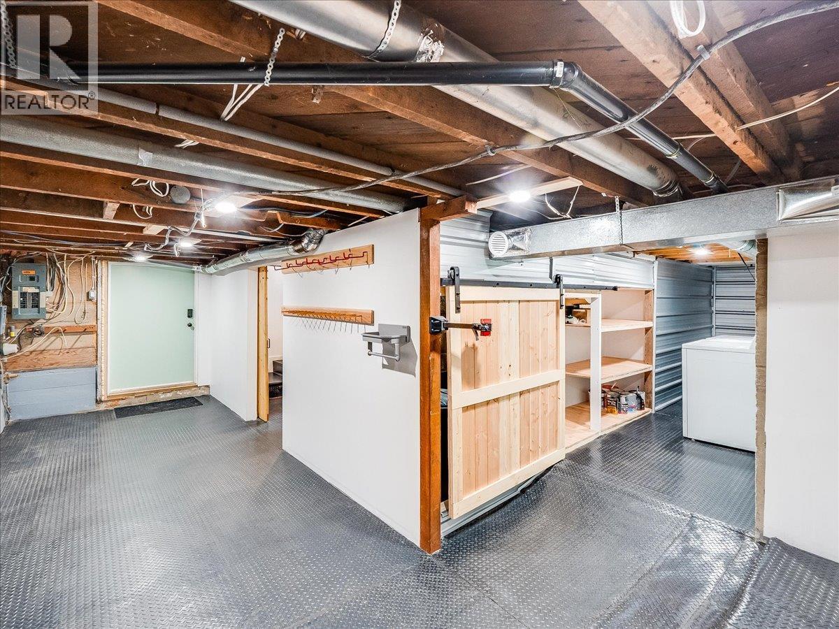 2043 Park Street, Rossland, British Columbia  V0G 1Y0 - Photo 48 - 10379188