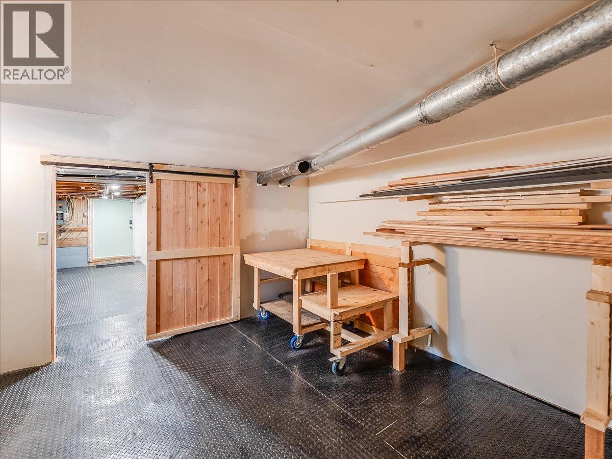 2043 Park Street, Rossland, British Columbia  V0G 1Y0 - Photo 49 - 10379188