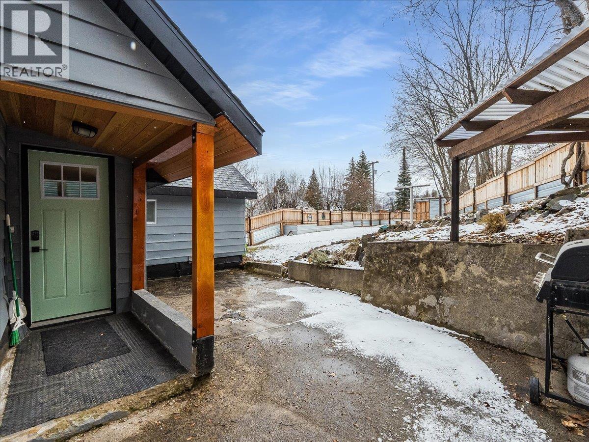 2043 Park Street, Rossland, British Columbia  V0G 1Y0 - Photo 54 - 10379188