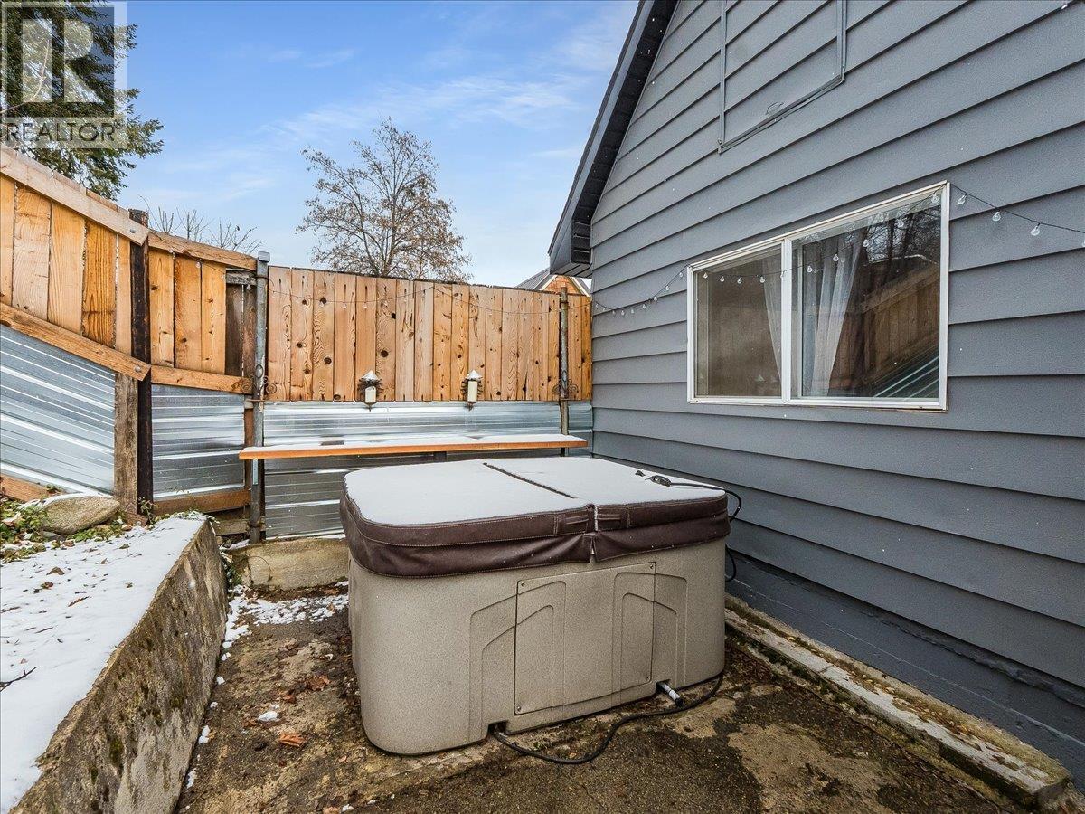 2043 Park Street, Rossland, British Columbia  V0G 1Y0 - Photo 55 - 10379188