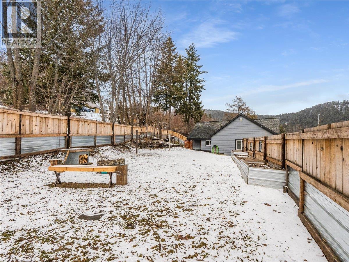 2043 Park Street, Rossland, British Columbia  V0G 1Y0 - Photo 60 - 10379188