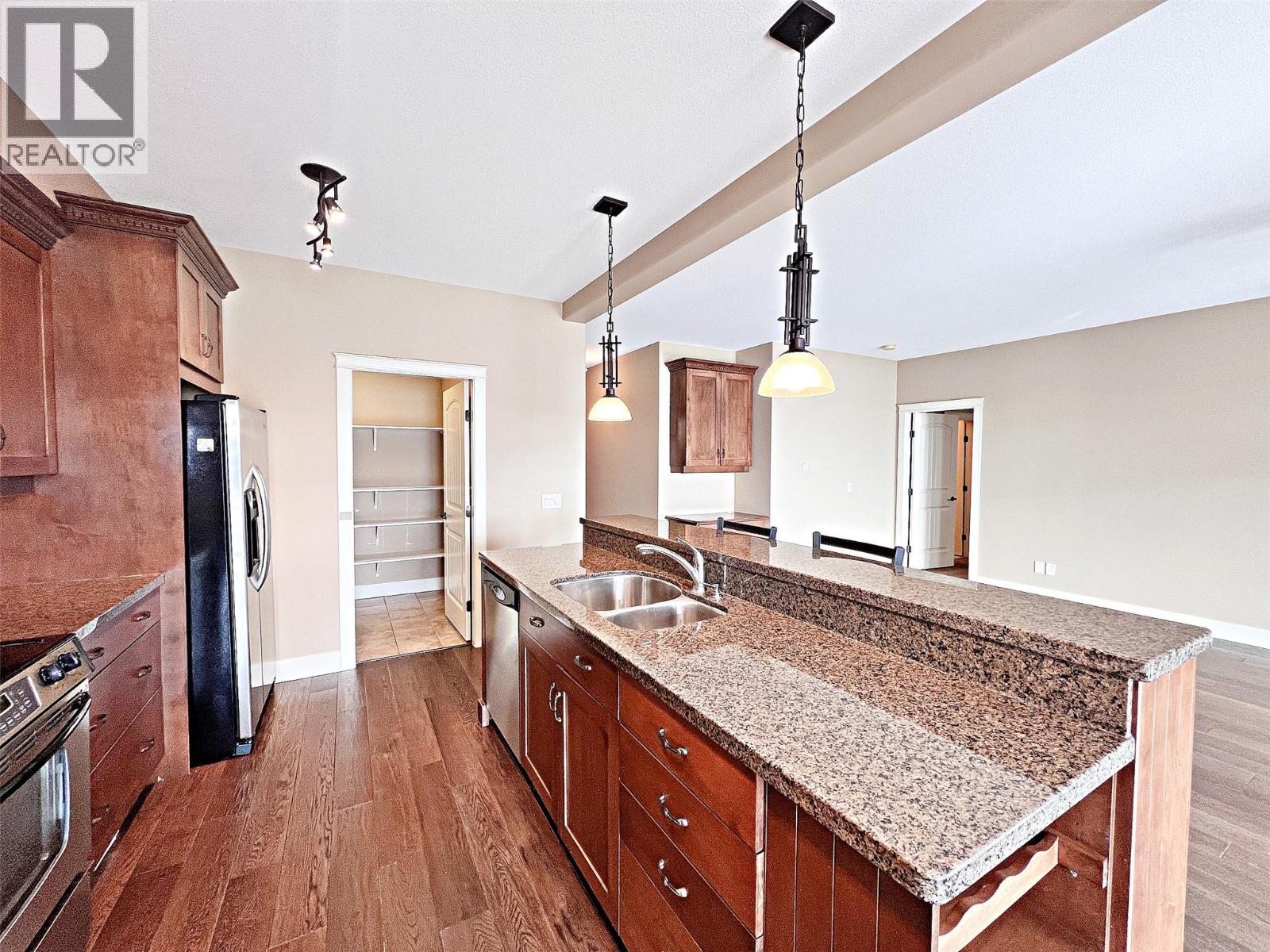 4350 Ponderosa Drive Unit# 109, Peachland, British Columbia  V0H 1X5 - Photo 8 - 10379625