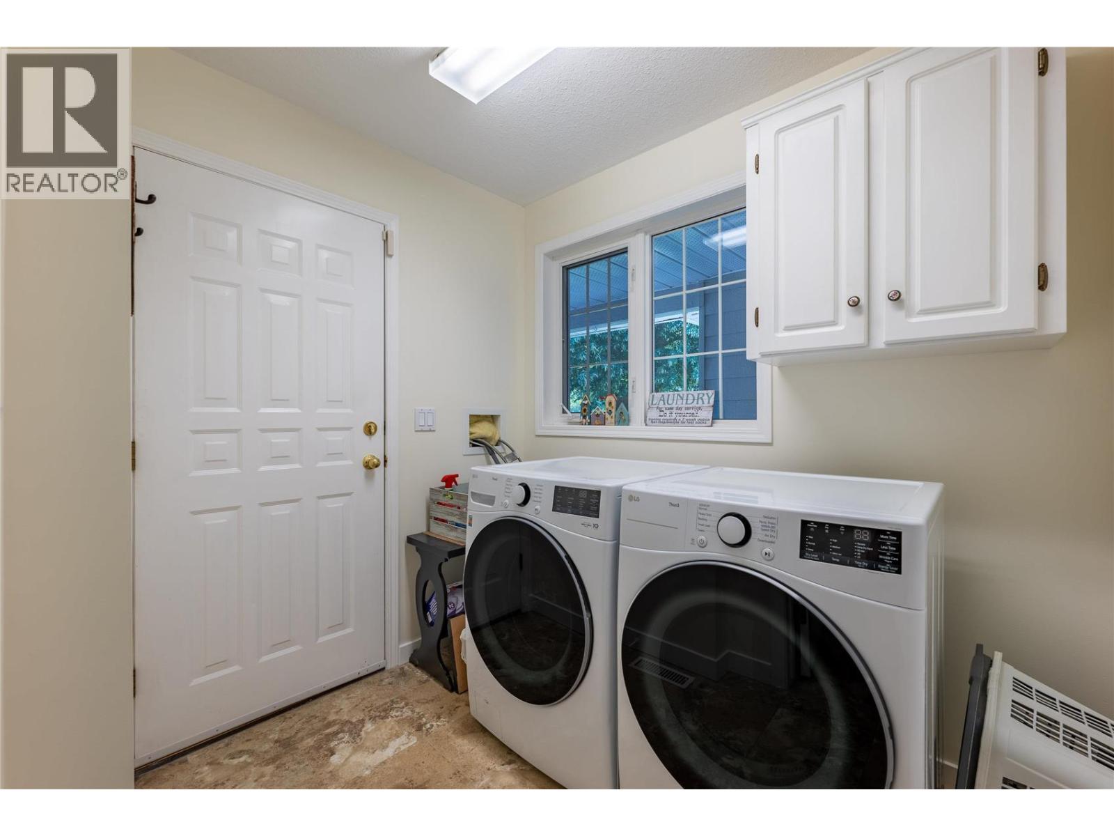 2220 Okanagan Street, Armstrong, British Columbia  V4Y 0B7 - Photo 40 - 10379576