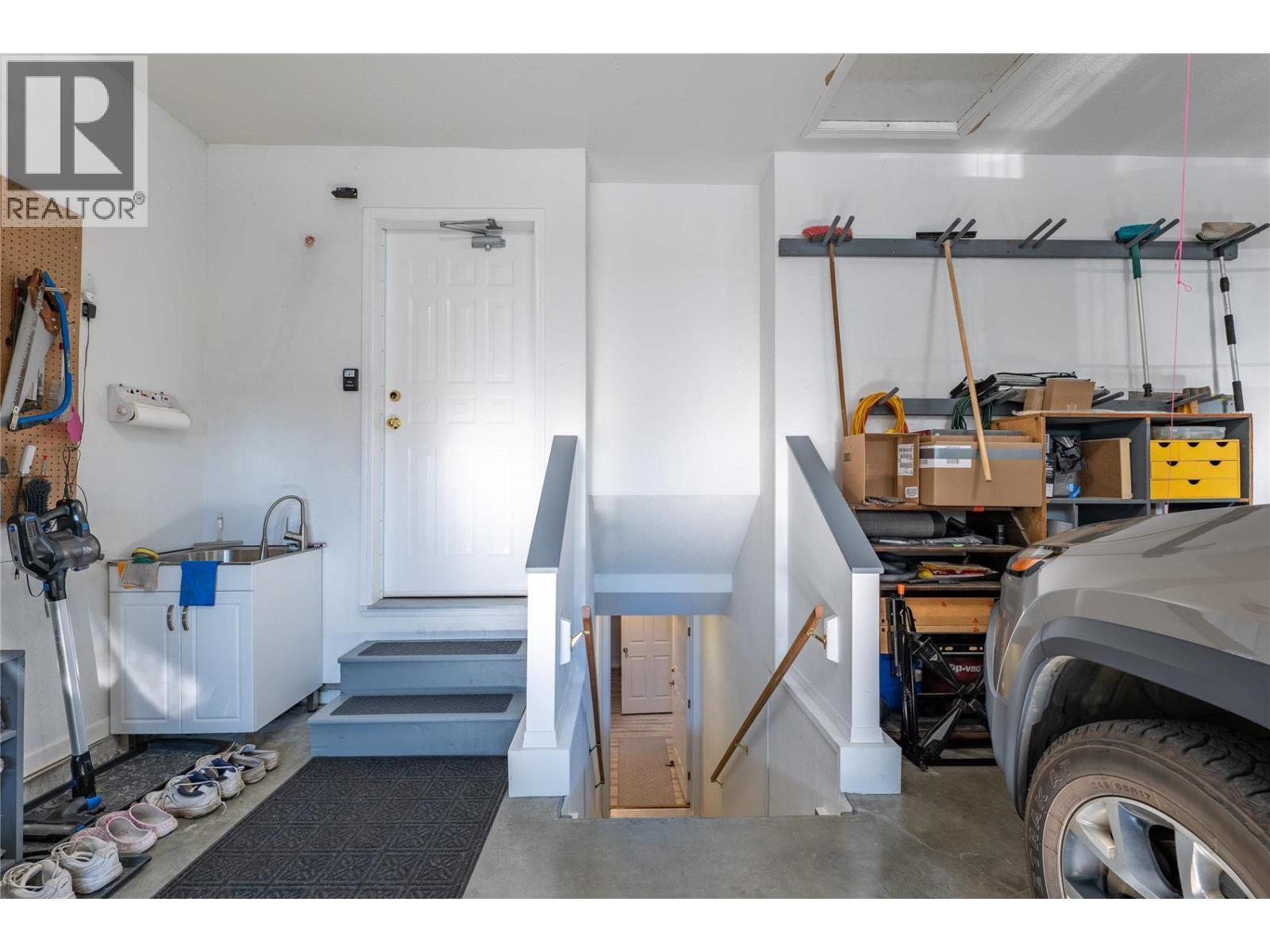 2220 Okanagan Street, Armstrong, British Columbia  V4Y 0B7 - Photo 43 - 10379576