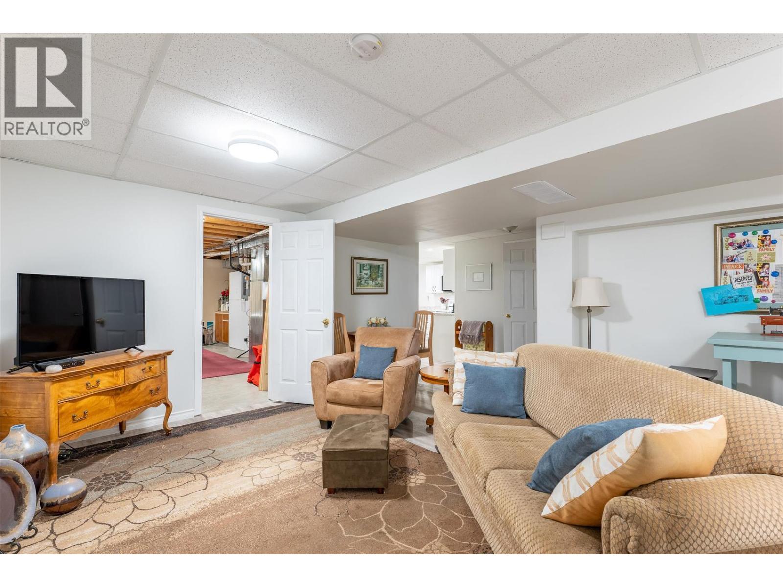 2220 Okanagan Street, Armstrong, British Columbia  V4Y 0B7 - Photo 44 - 10379576