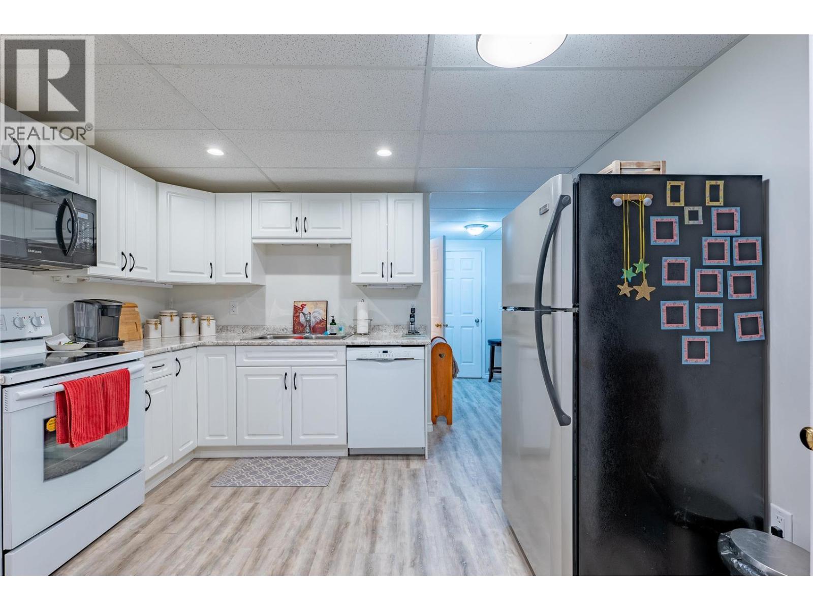 2220 Okanagan Street, Armstrong, British Columbia  V4Y 0B7 - Photo 48 - 10379576