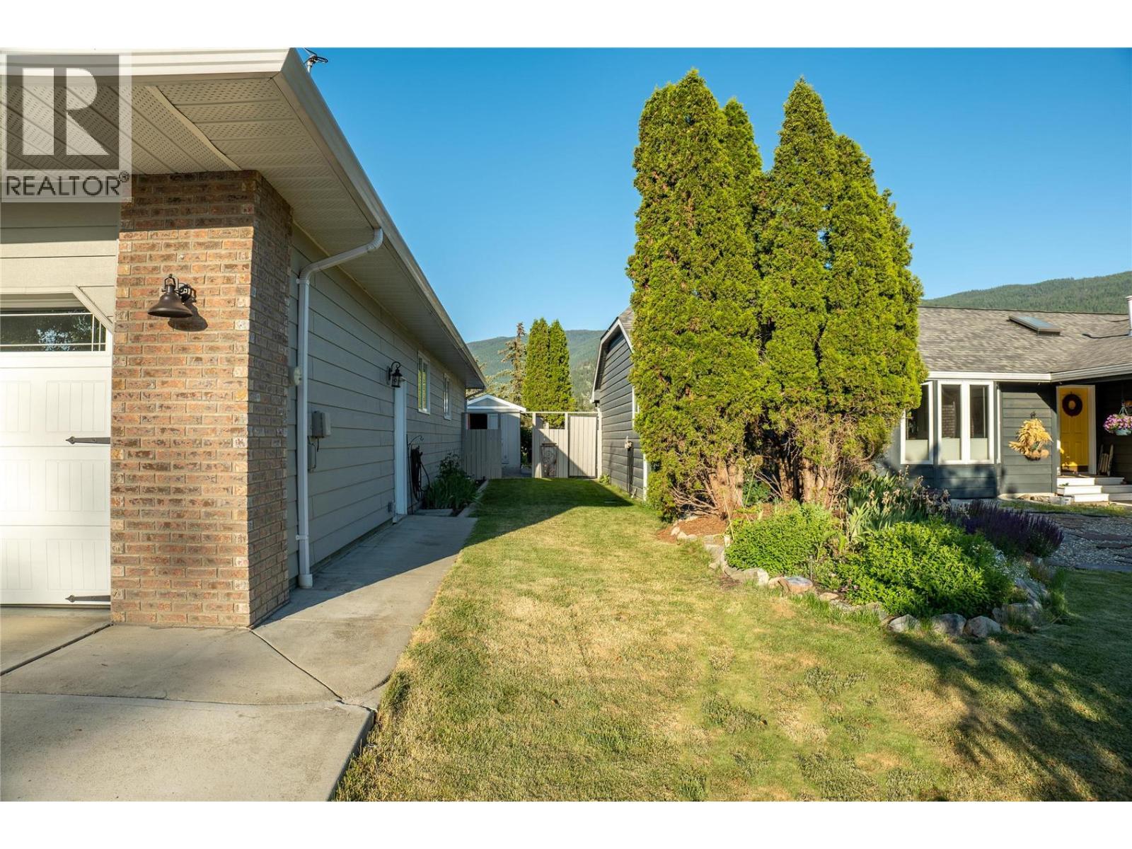2220 Okanagan Street, Armstrong, British Columbia  V4Y 0B7 - Photo 61 - 10379576
