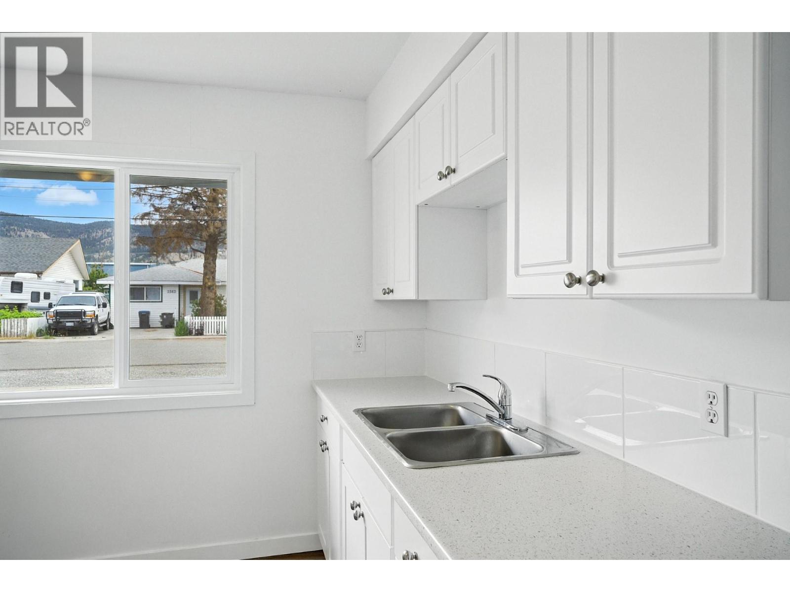 2564 Coutlee Avenue, Merritt, British Columbia  V1K 1B8 - Photo 15 - 10379514