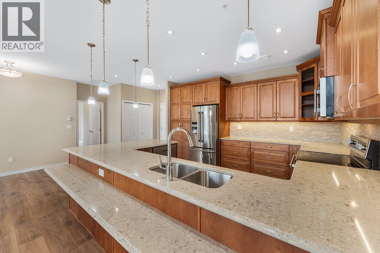 3388 Skaha Lake Road Unit# 1203, Penticton, British Columbia  V2A 6G4 - Photo 9 - 10379052