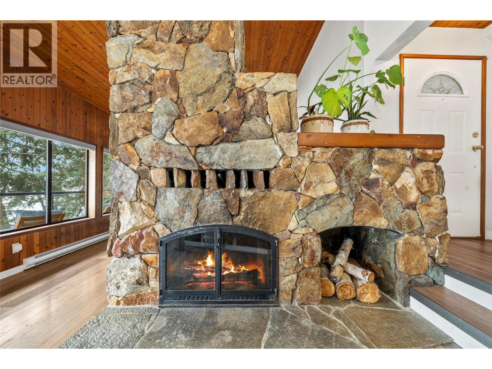 4378 Copper Cove Road, Scotch Creek, British Columbia  V0E 1M5 - Photo 18 - 10375623