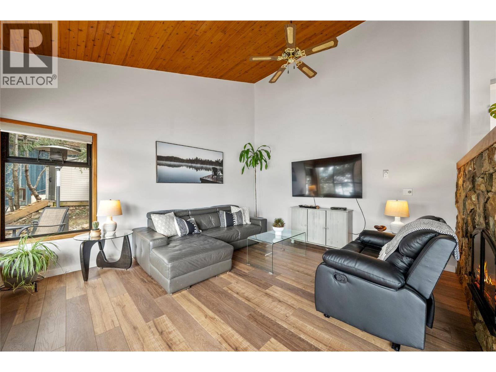 4378 Copper Cove Road, Scotch Creek, British Columbia  V0E 1M5 - Photo 19 - 10375623