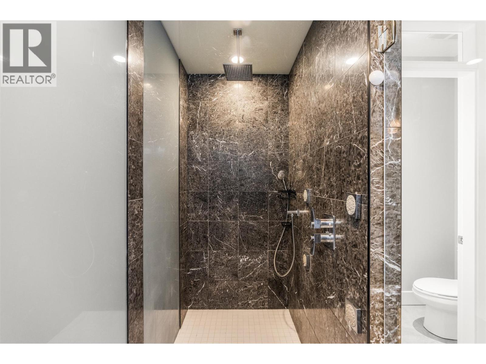 7697 Baker Hogg Road, Vernon, British Columbia  V1B 3S3 - Photo 36 - 10379548