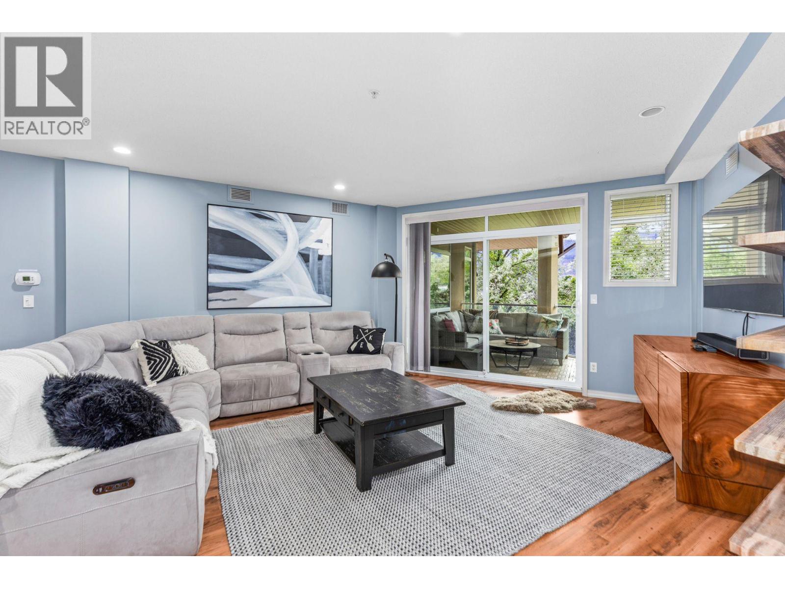 1088 Sunset Drive Unit# 208, Kelowna, British Columbia  V1Y 9W1 - Photo 4 - 10379324