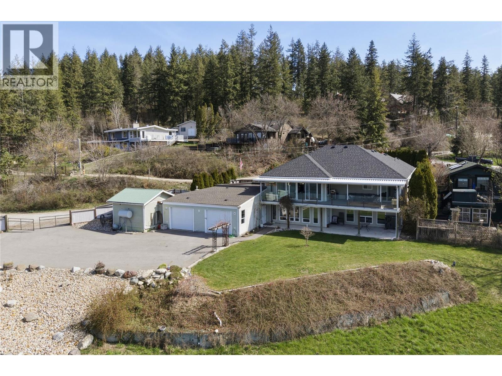 1660 28 Avenue Ne, Salmon Arm, British Columbia  V1E 3X2 - Photo 3 - 10379306