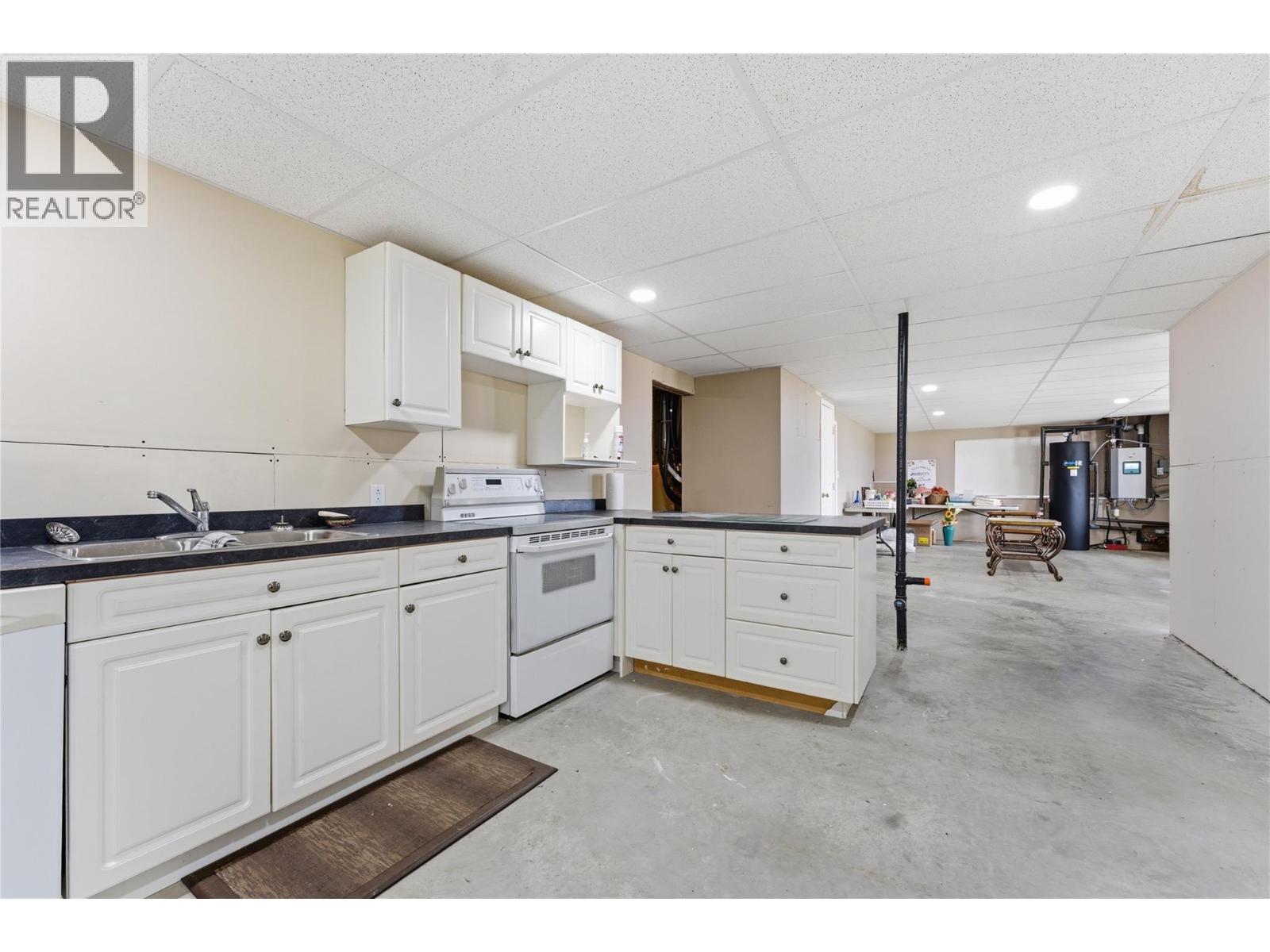 1660 28 Avenue Ne, Salmon Arm, British Columbia  V1E 3X2 - Photo 31 - 10379306
