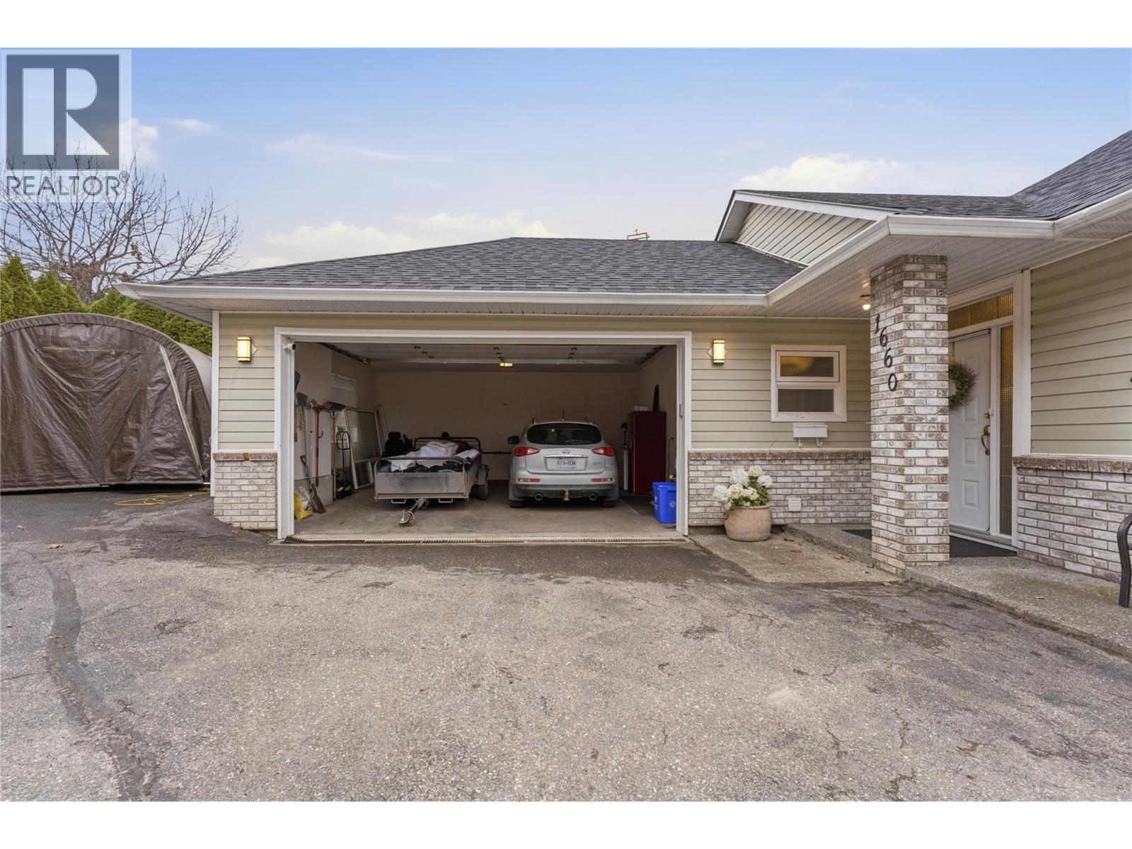 1660 28 Avenue Ne, Salmon Arm, British Columbia  V1E 3X2 - Photo 45 - 10379306