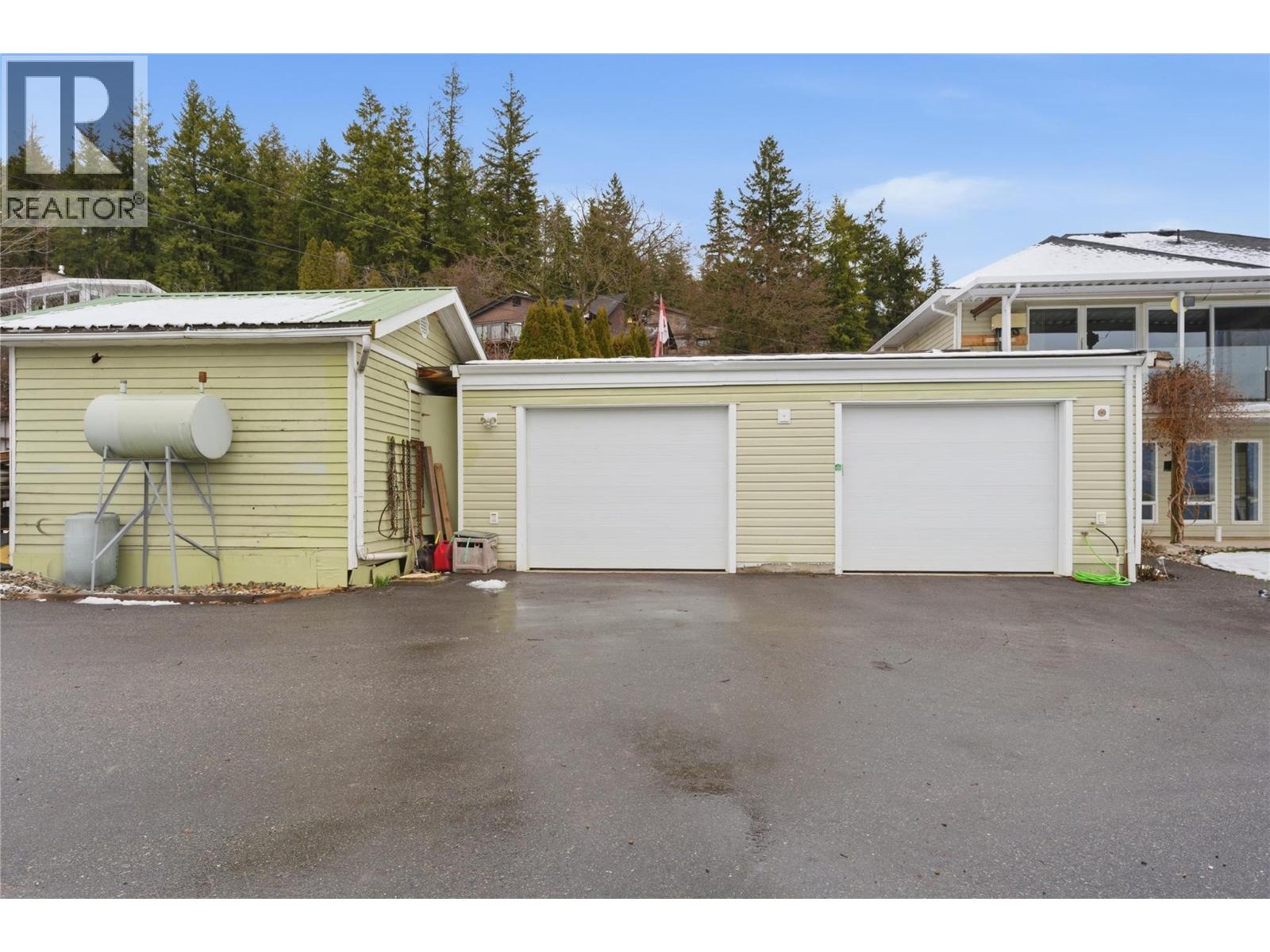 1660 28 Avenue Ne, Salmon Arm, British Columbia  V1E 3X2 - Photo 46 - 10379306