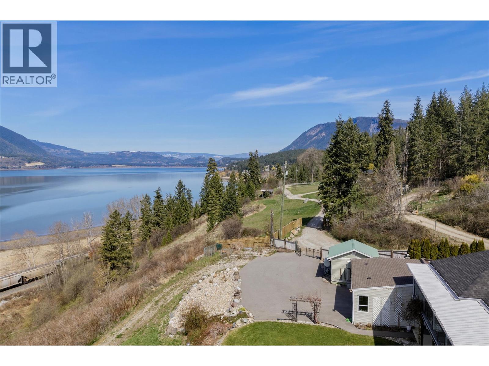 1660 28 Avenue Ne, Salmon Arm, British Columbia  V1E 3X2 - Photo 5 - 10379306