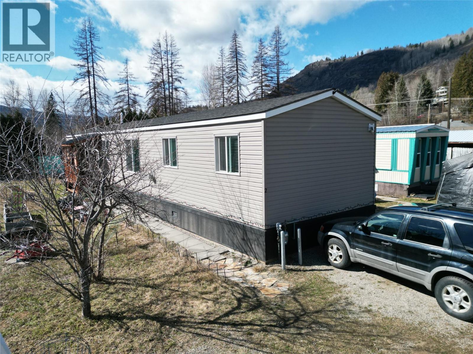 1034 Highway 3B Unit# 2, montrose, British Columbia