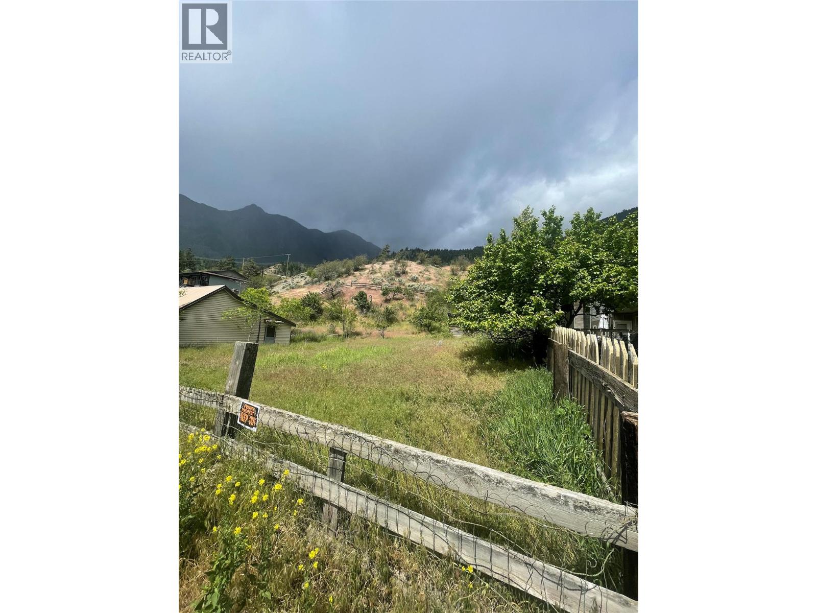 685 Russell Lane, Lillooet, British Columbia  V0K 1V0 - Photo 18 - 10379300