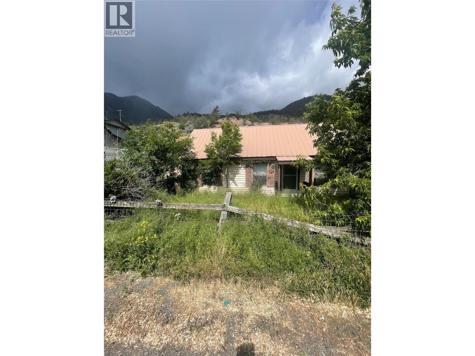685 Russell Lane, Lillooet, British Columbia  V0K 1V0 - Photo 5 - 10379300