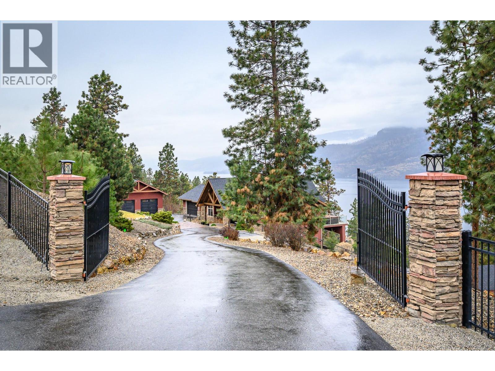 2328 Arthur Court, Kelowna, British Columbia  V1V 2S7 - Photo 3 - 10379057