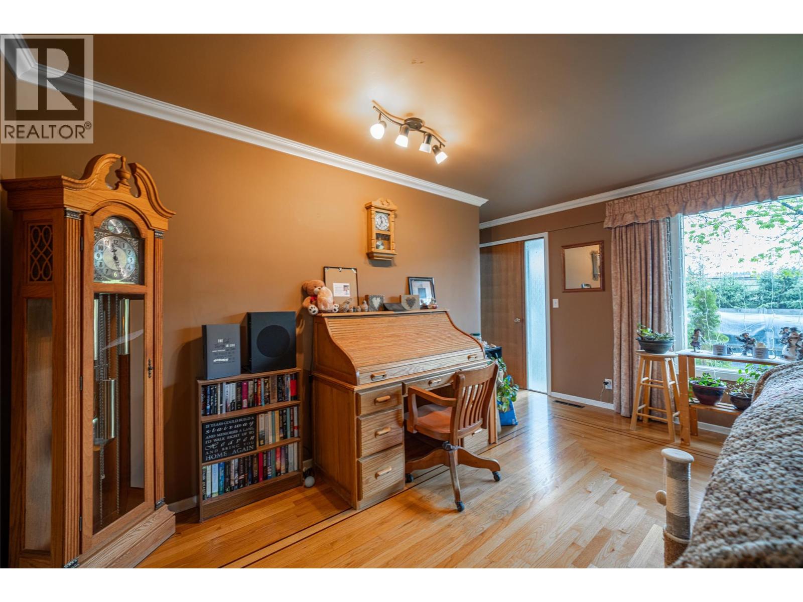 10003 6 Highway, Coldstream, British Columbia  V1B 3B6 - Photo 10 - 10378592