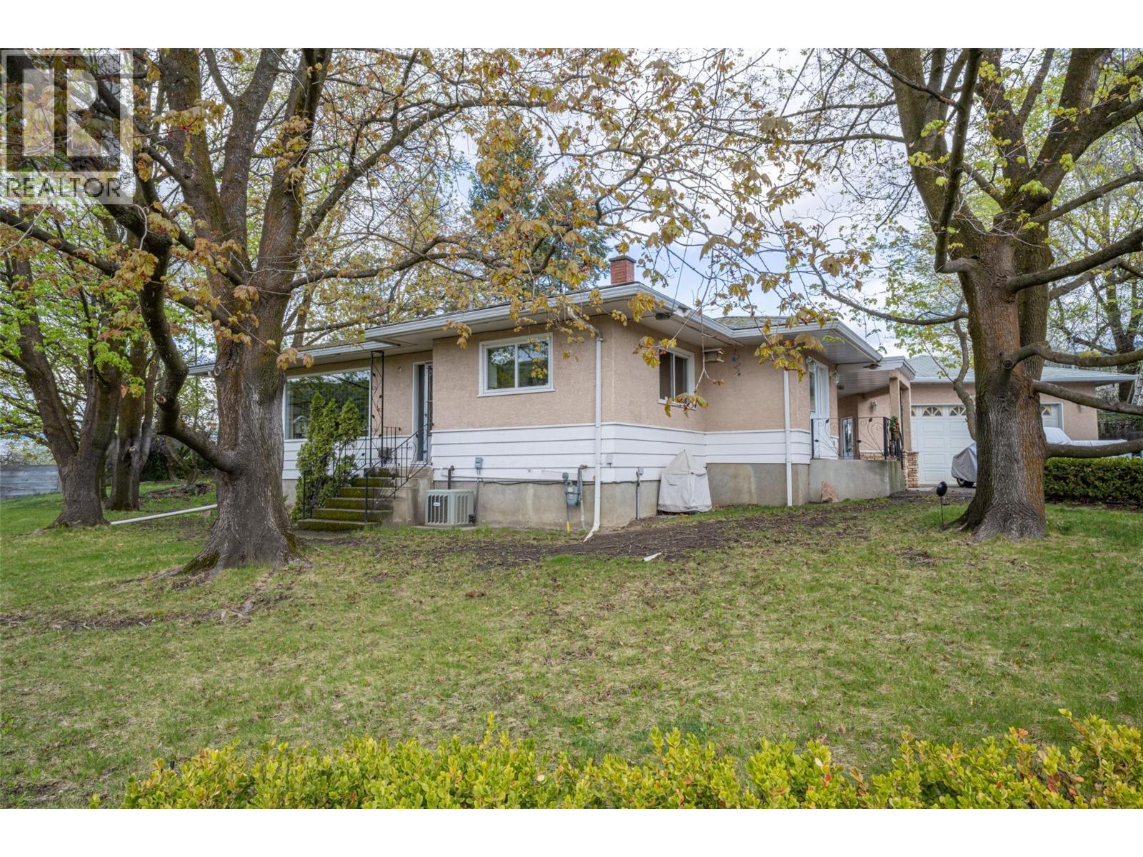 10003 6 Highway, Coldstream, British Columbia  V1B 3B6 - Photo 29 - 10378592