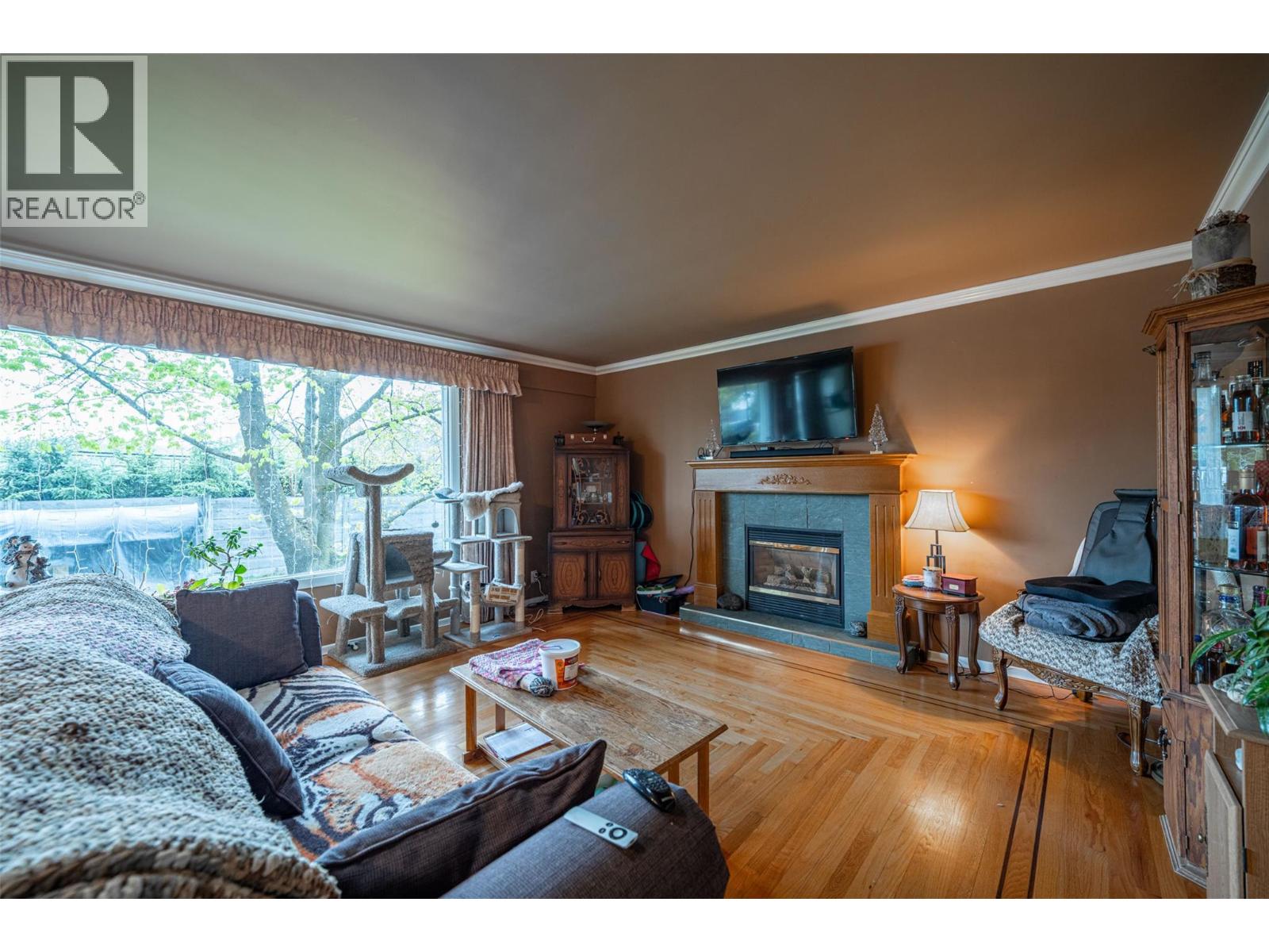 10003 6 Highway, Coldstream, British Columbia  V1B 3B6 - Photo 8 - 10378592