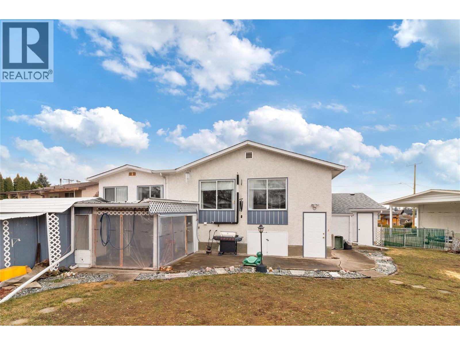 750 Falkirk Road, Kelowna, British Columbia  V1X 1R1 - Photo 10 - 10379609
