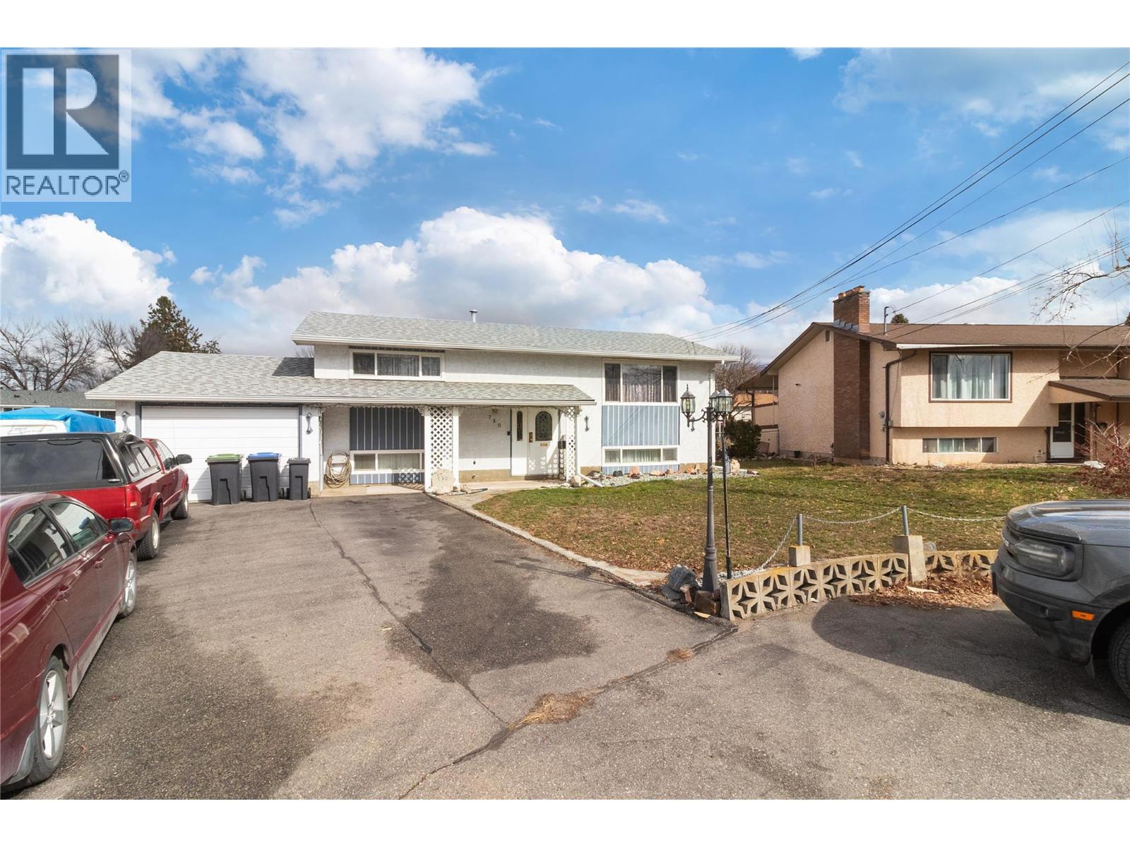 750 Falkirk Road, Kelowna, British Columbia  V1X 1R1 - Photo 2 - 10379609