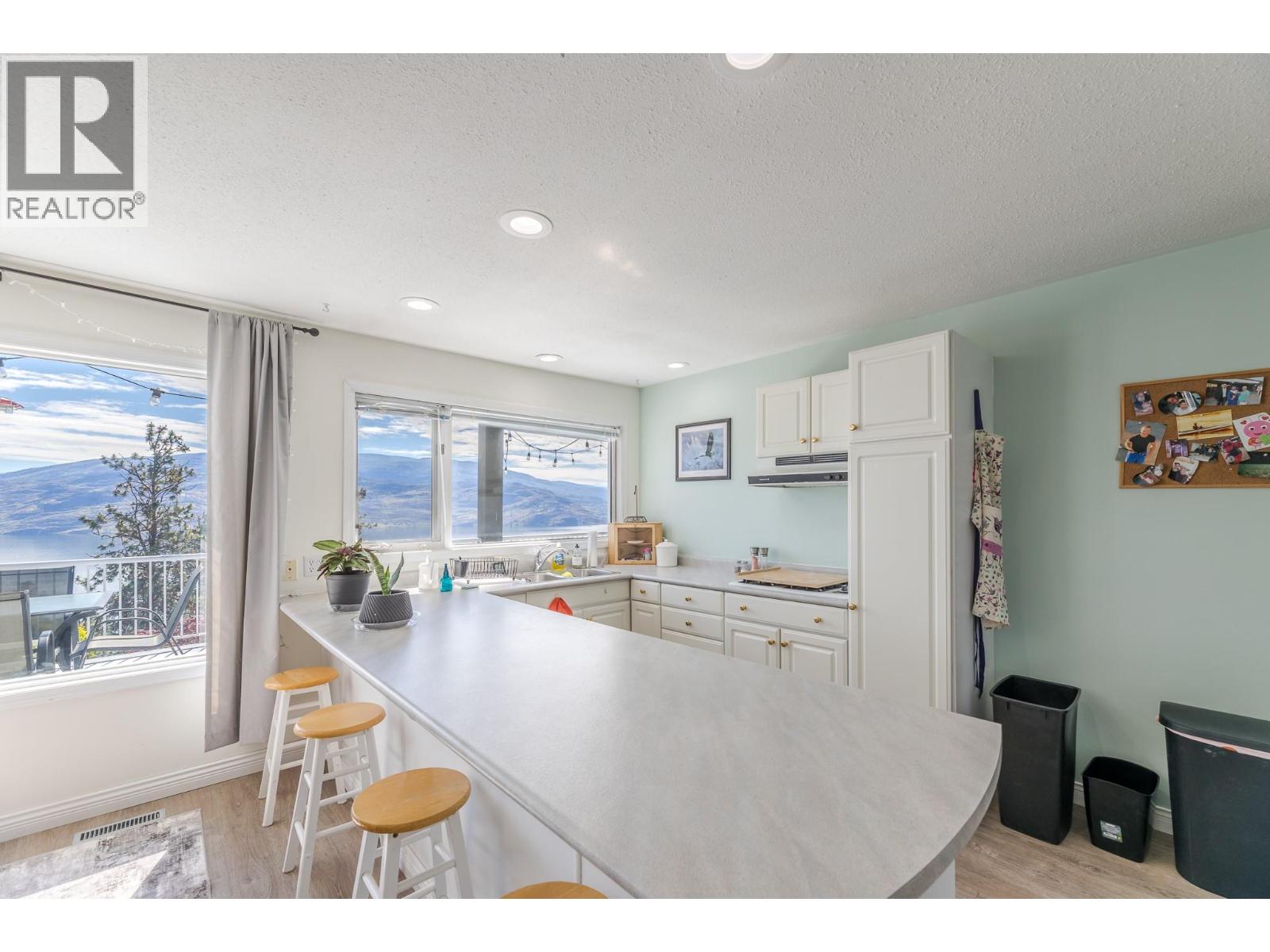 6471 Vernon Avenue, Peachland, British Columbia  V0H 1X8 - Photo 48 - 10379482
