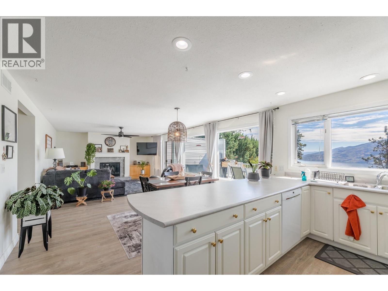 6471 Vernon Avenue, Peachland, British Columbia  V0H 1X8 - Photo 49 - 10379482