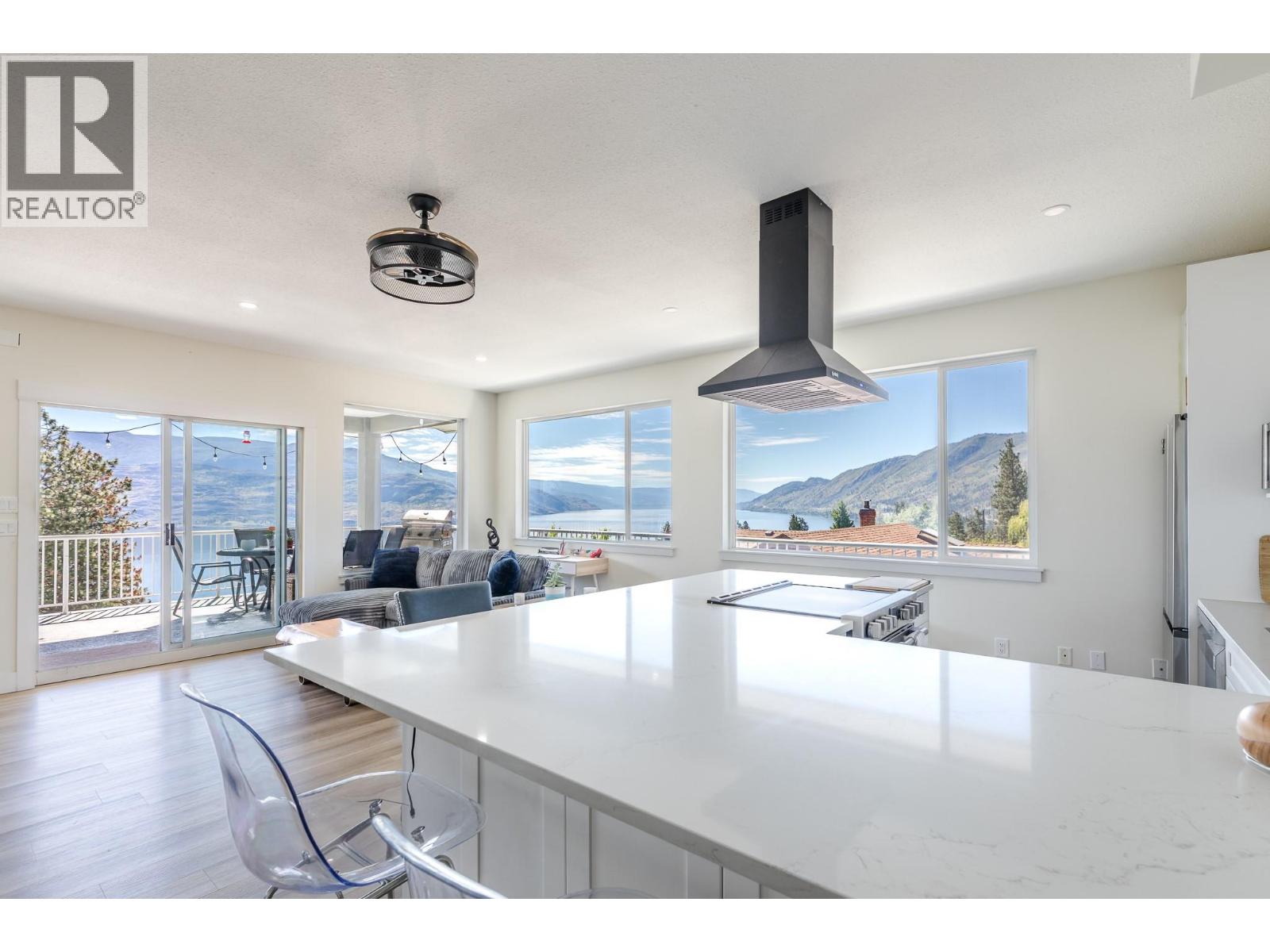6471 Vernon Avenue, Peachland, British Columbia  V0H 1X8 - Photo 9 - 10379482