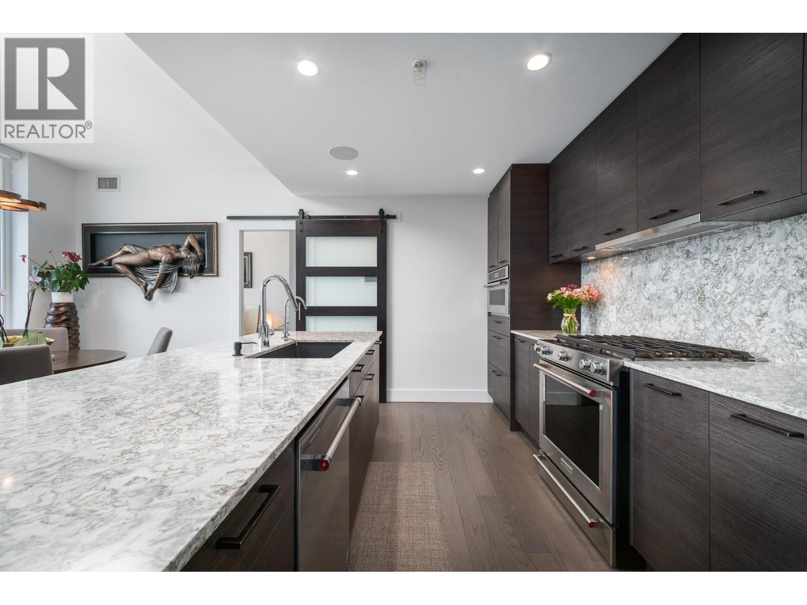 1191 Sunset Drive Unit# 2104, Kelowna, British Columbia  V1Y 0J4 - Photo 3 - 10379664